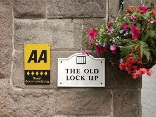 The Old Lockup Hotel Wirksworth Exterior photo